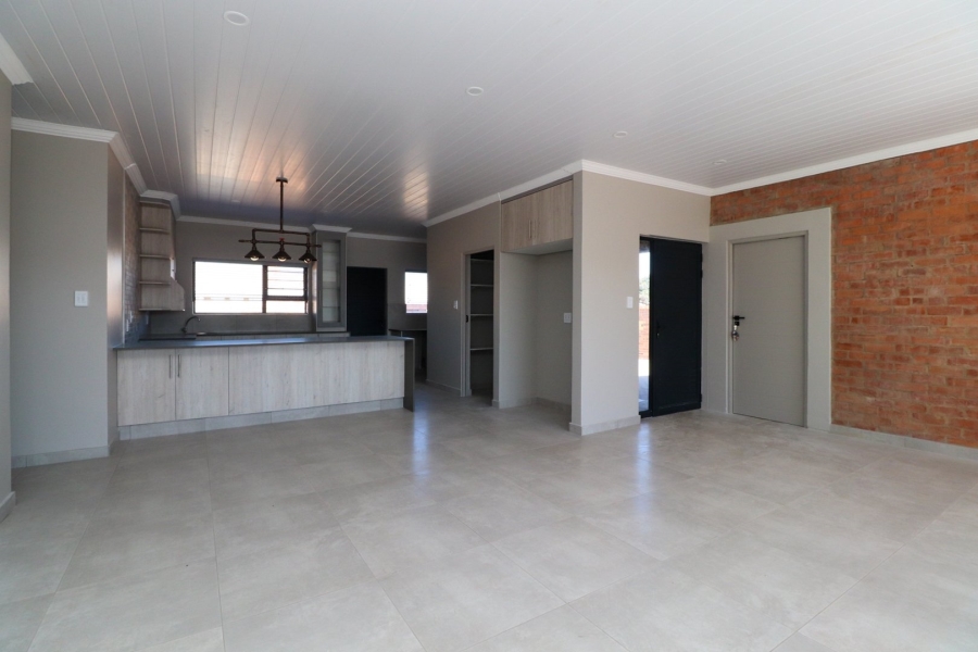 To Let 3 Bedroom Property for Rent in Flamwood North West